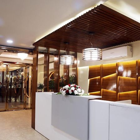 Awadh Inn Noida Esterno foto