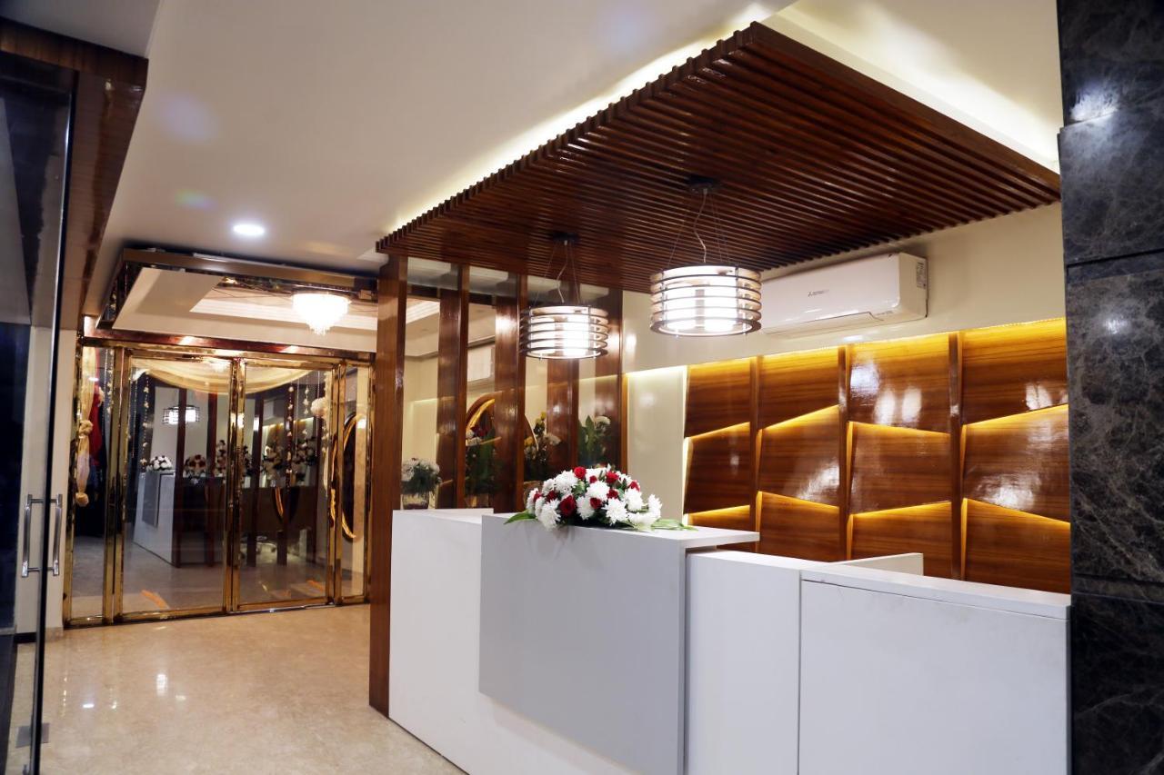 Awadh Inn Noida Esterno foto