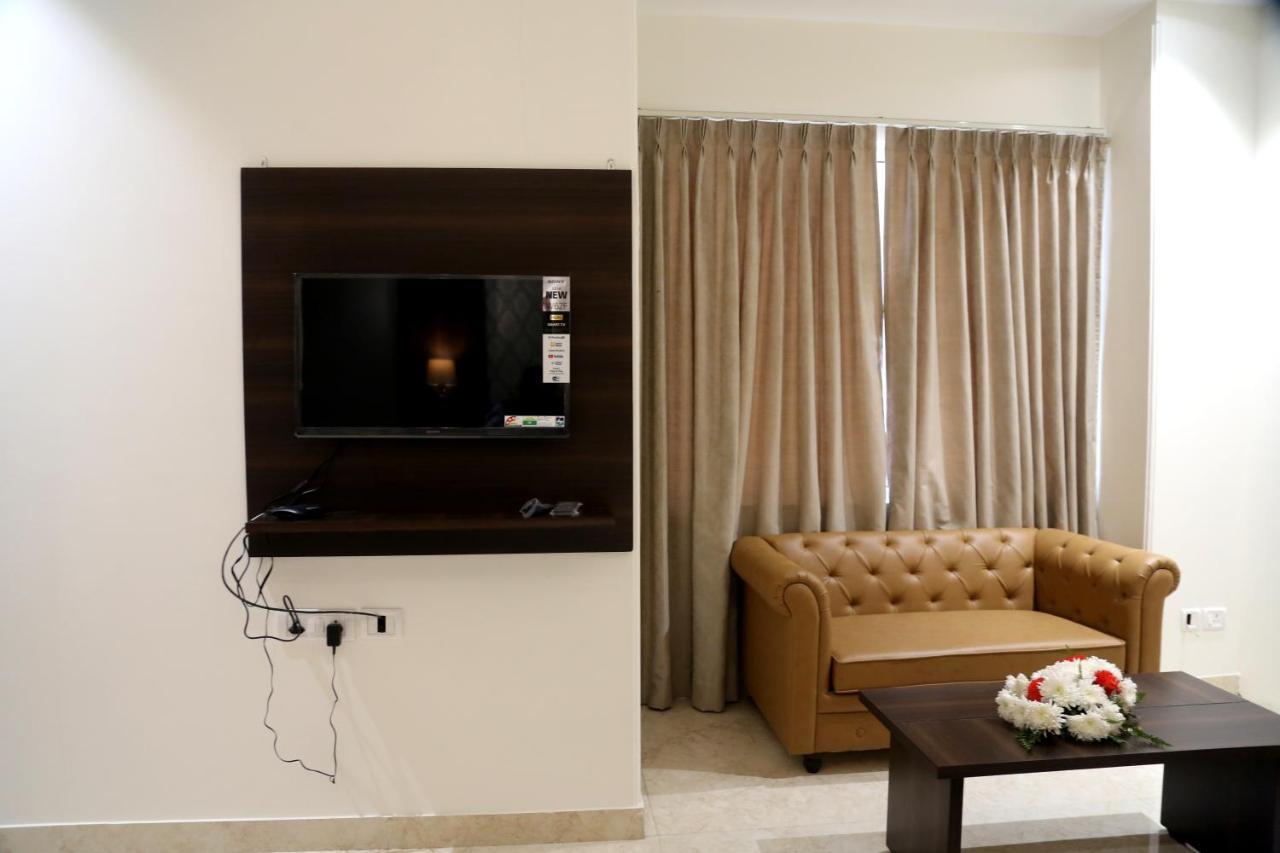 Awadh Inn Noida Esterno foto