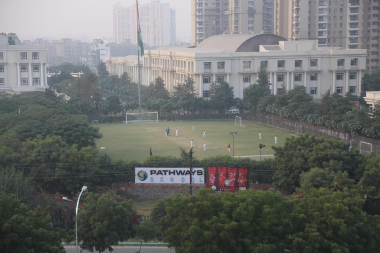 Awadh Inn Noida Esterno foto