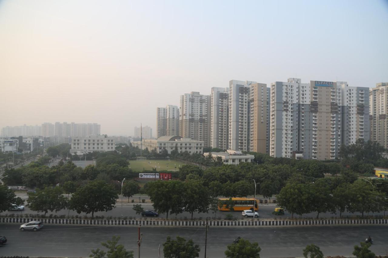 Awadh Inn Noida Esterno foto